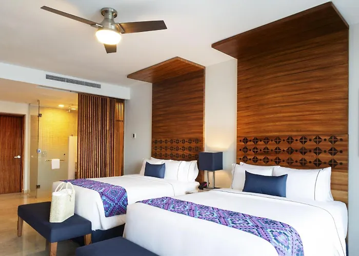 Resort Sensira & Riviera Maya